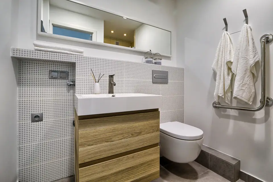 room in Wola 6