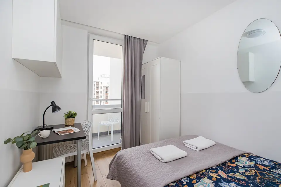 room in Warsaw 2