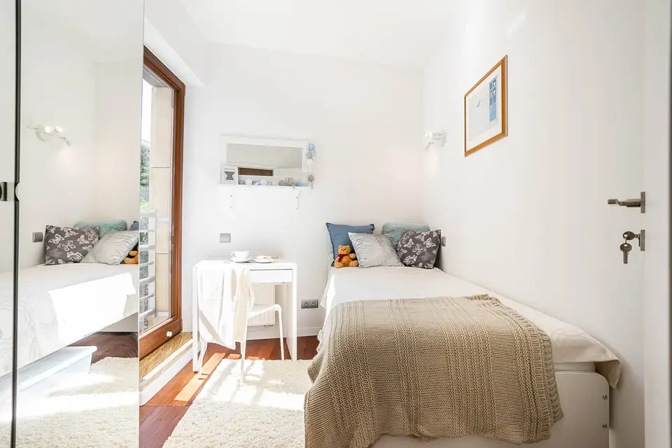 room in Mokotów 1