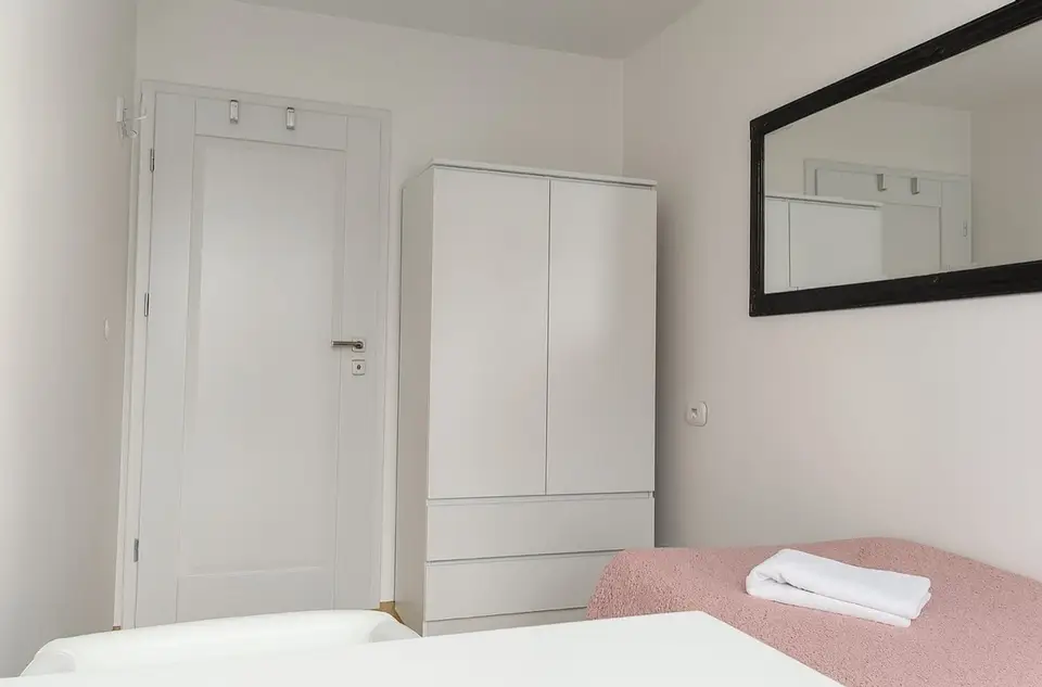 room in Wola 5