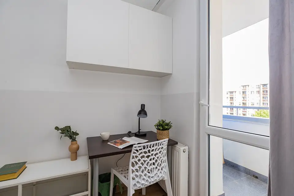 room in Warsaw 4