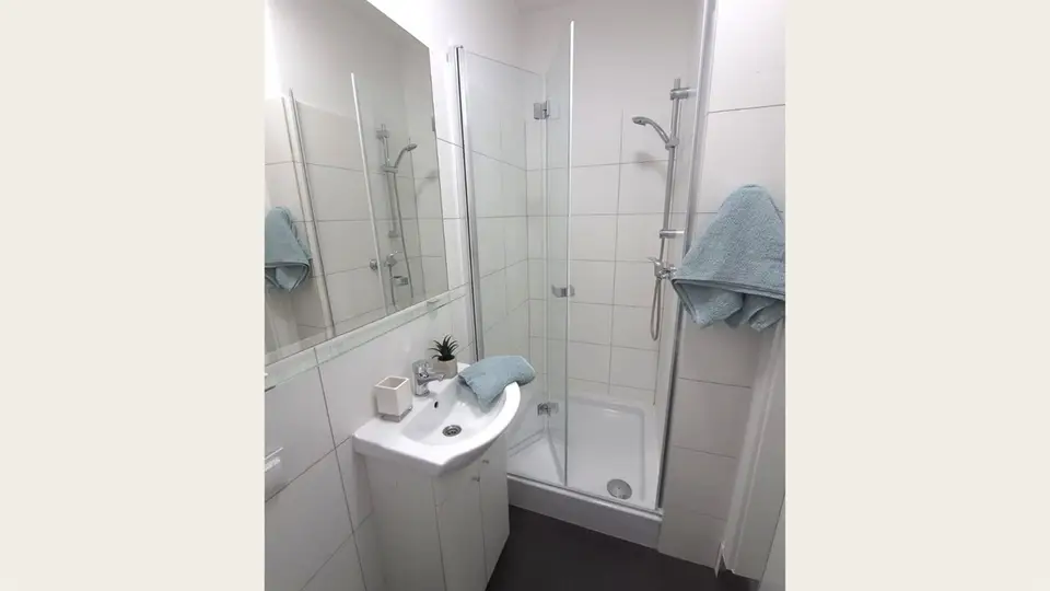 miejsce w pokoju, Mokotów 5